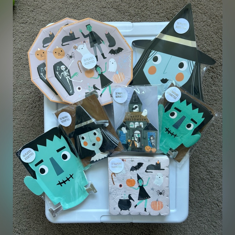 NIP Meri Meri Halloween Plates & Napkins